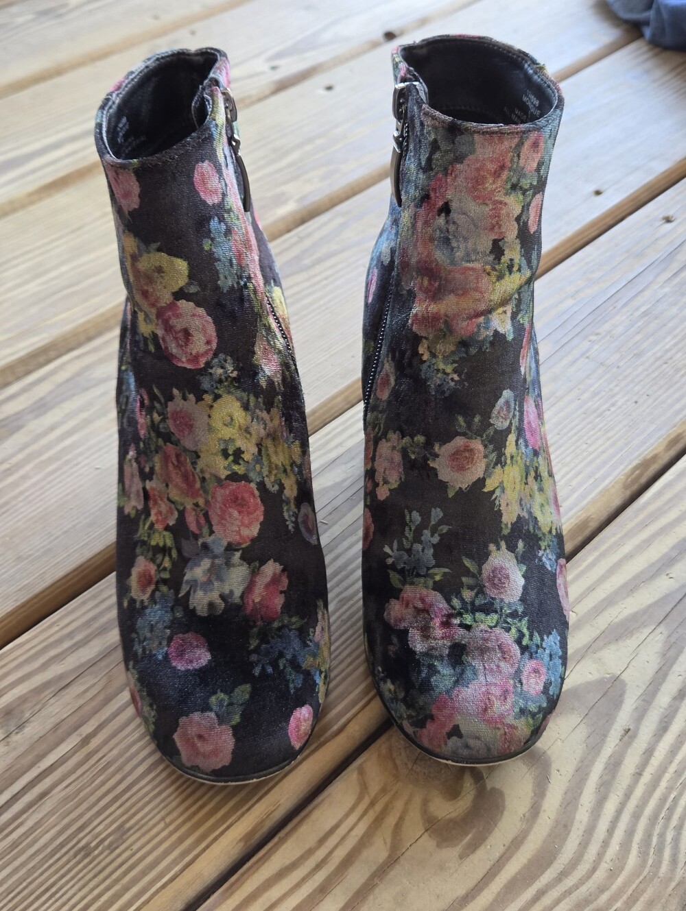 Limelight Monique Floral Velvet Ankle Boots - Women's Size 6